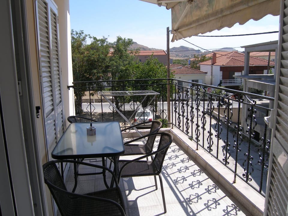 Efi Apartments (ΕΦΗ) Bed and Breakfast in Decentralized Administration of the Aegean