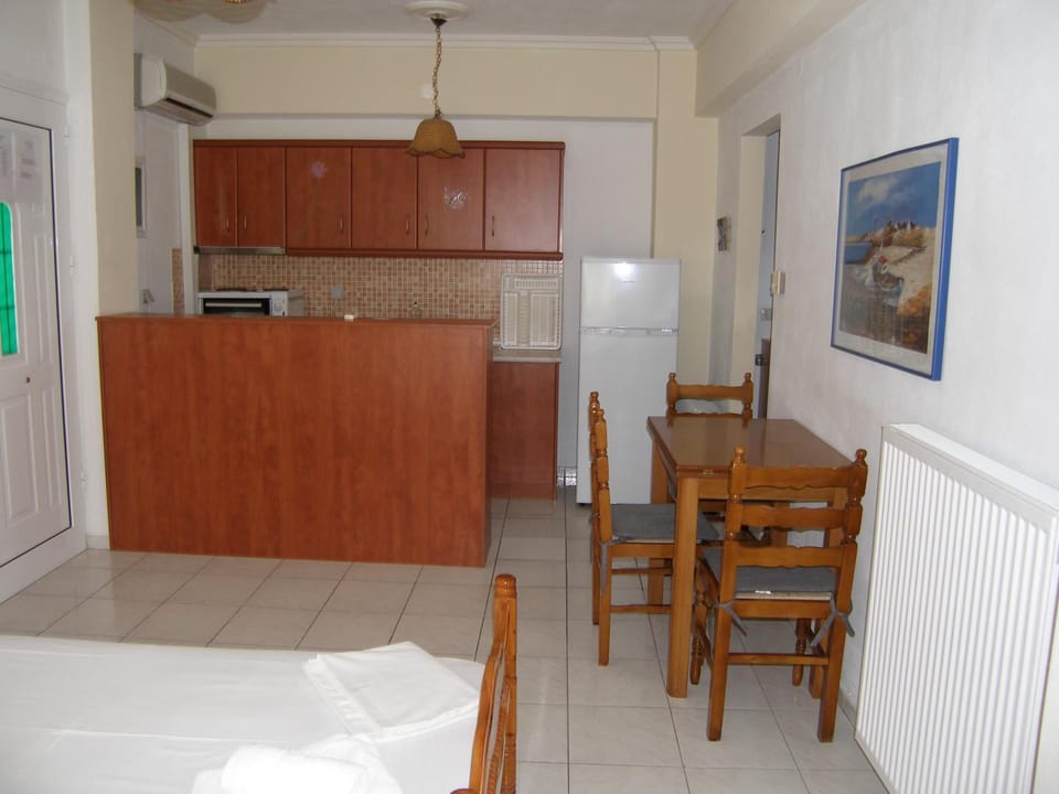 Efi Apartments (ΕΦΗ) Bed and Breakfast in Decentralized Administration of the Aegean