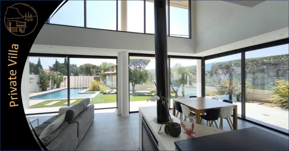 Living room, Garden view, Pool view