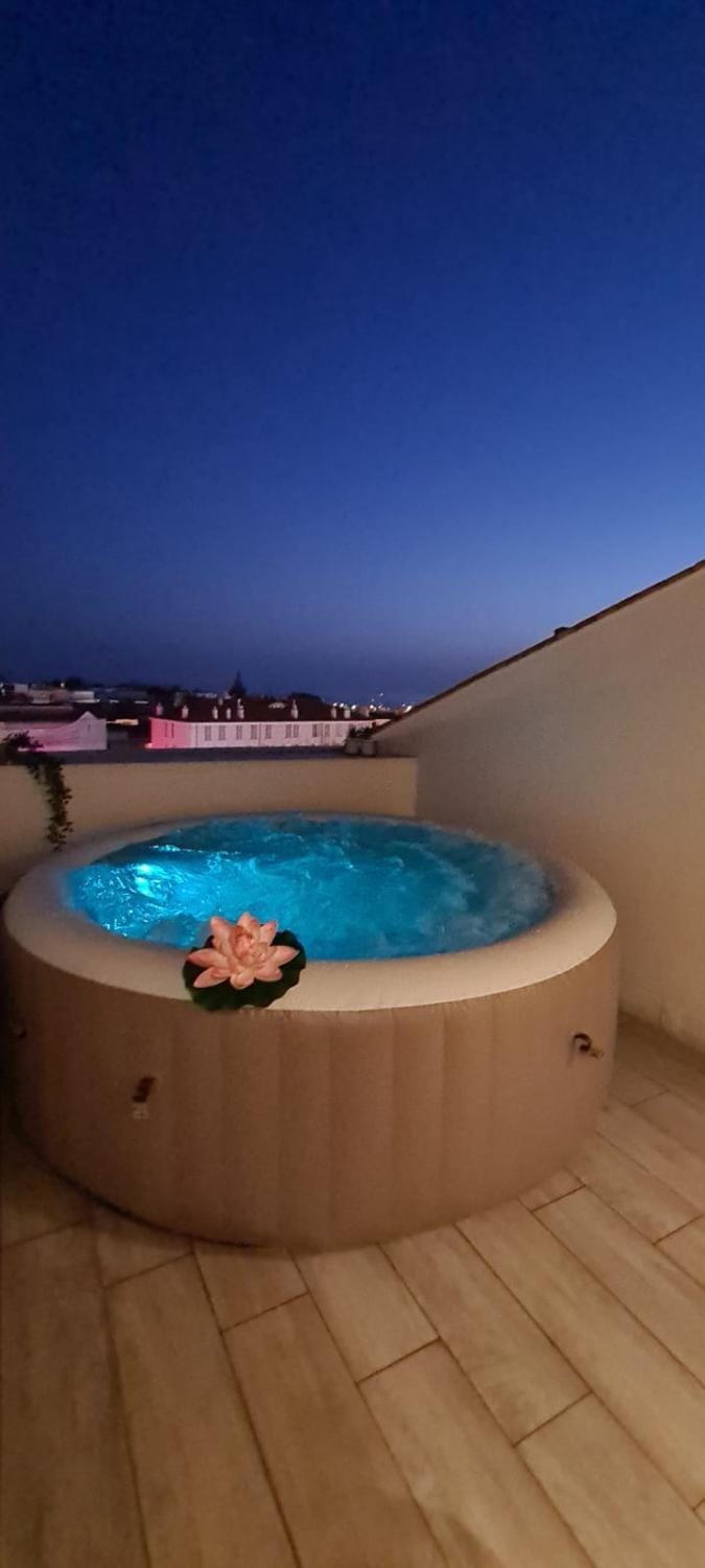 Night, Natural landscape, Hot Tub, Pool view
