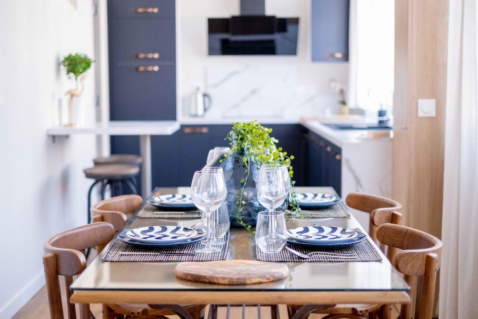 Communal lounge/ TV room, Kitchen or kitchenette, Living room, Dining area