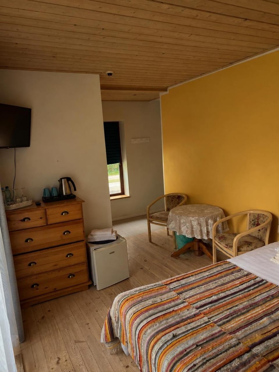 Seating area, Bedroom