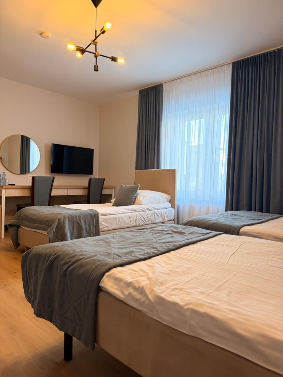 Bed, Photo of the whole room