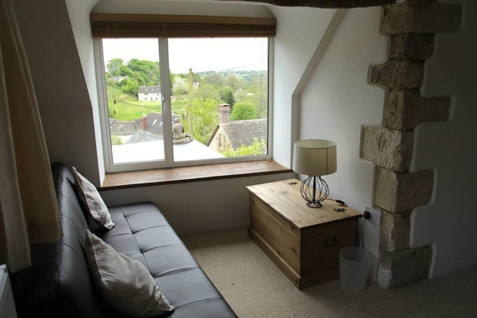 Hope Cottage House in Stroud District