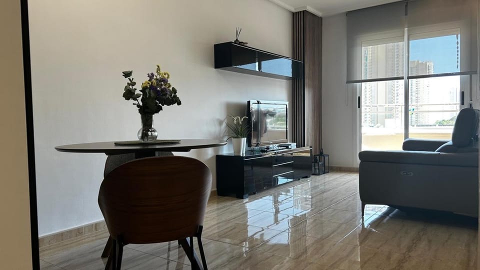 TV and multimedia, Dining area
