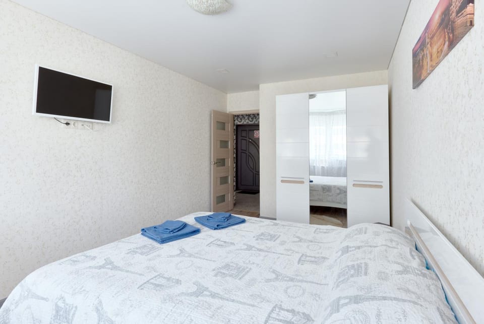 Communal lounge/ TV room, Bed, TV and multimedia, Photo of the whole room, Bedroom, bunk bed