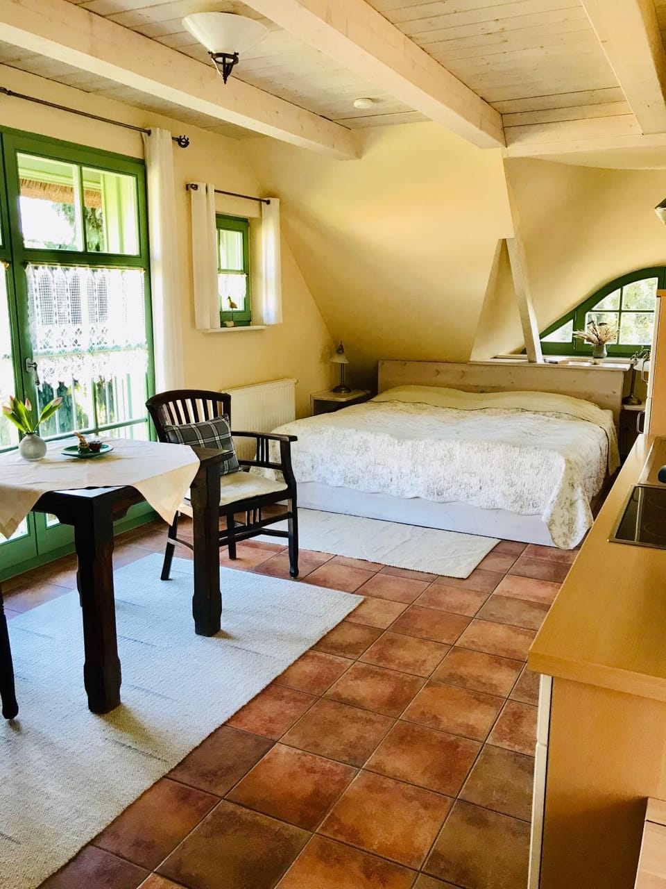 Photo of the whole room