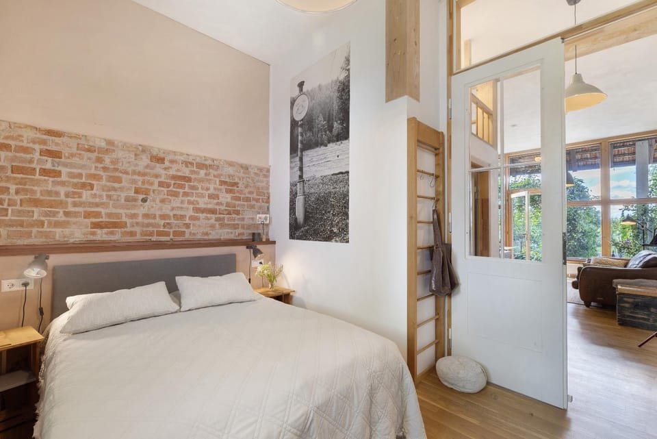 Living room, Bedroom