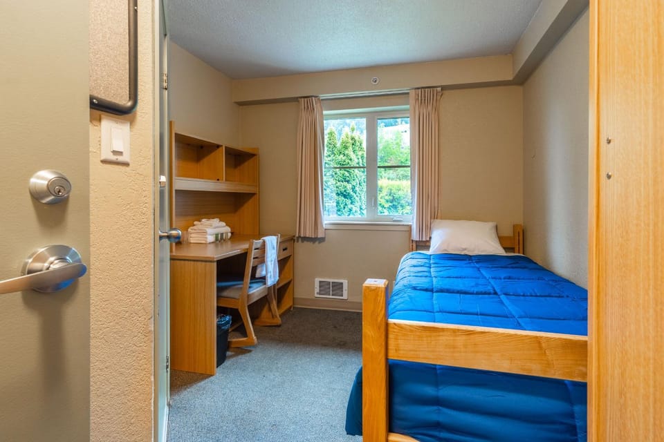 Vancouver Island Residences Hostel in Nanaimo