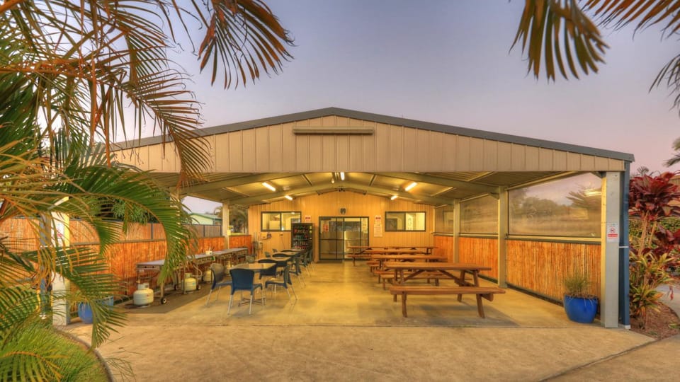 BBQ facilities, Communal kitchen