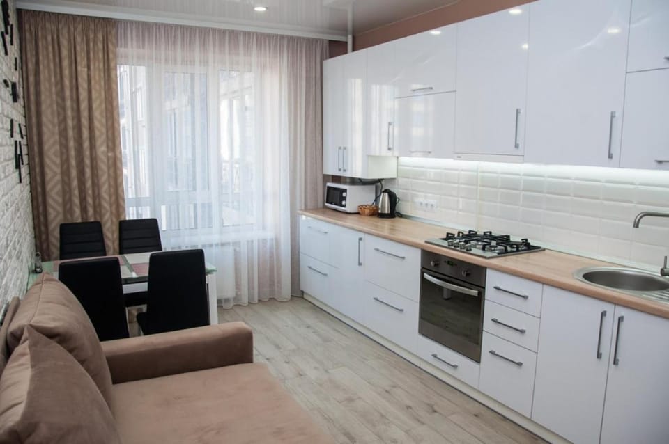 СУЧАСНА НОВА КВАРТИРА Apartment in Ukraine