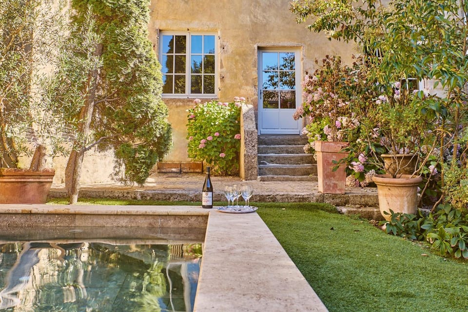 Maison d'hôtes de charme Le Clos de la Cathédrale en Sud Gironde Bed and Breakfast in Nouvelle-Aquitaine