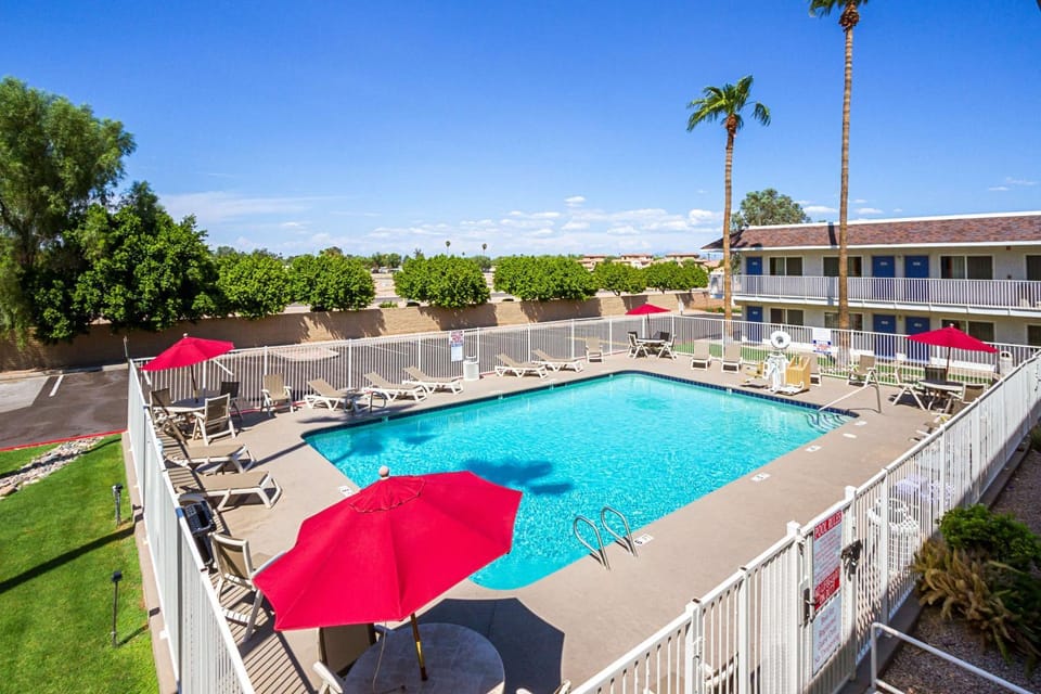 Day, On site, Pool view, Swimming pool, Time of day