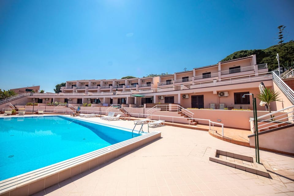 Property building, Swimming pool