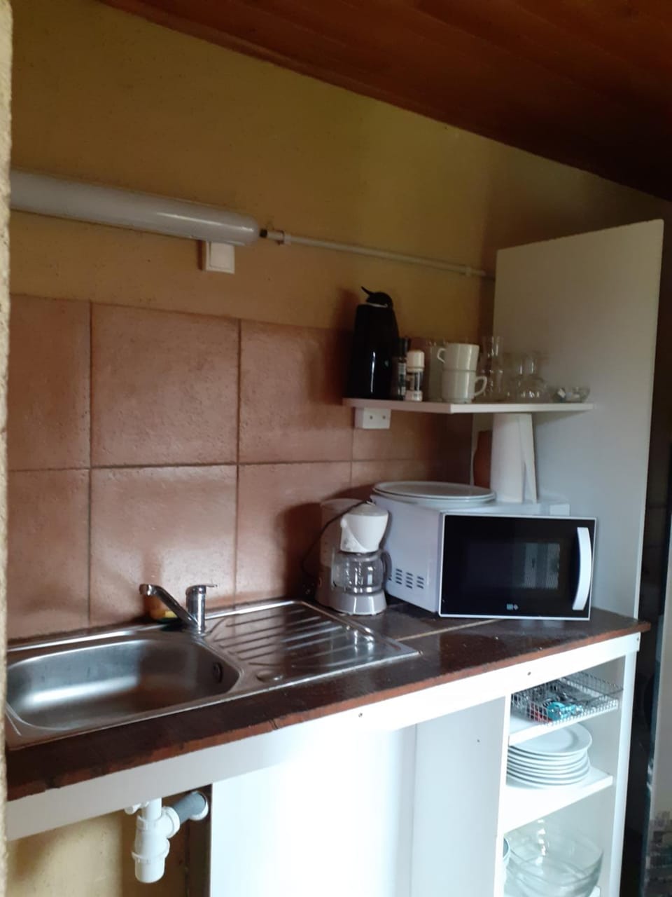 CHAMBRES d'HOTES LE ROUSSEL Bed and Breakfast in Occitanie