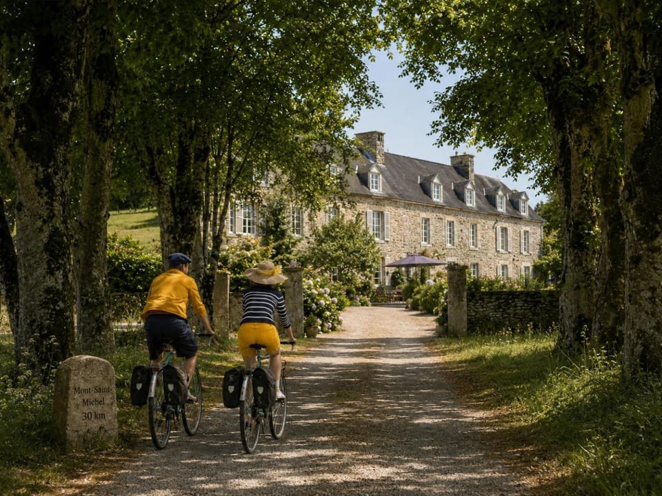 Nearby landmark, Cycling, Cycling