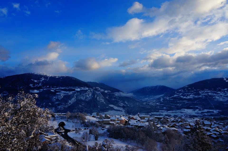 Balcony/Terrace, Mountain view