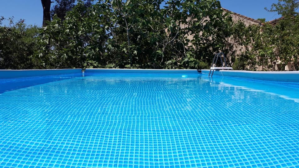 Swimming pool, children, Family