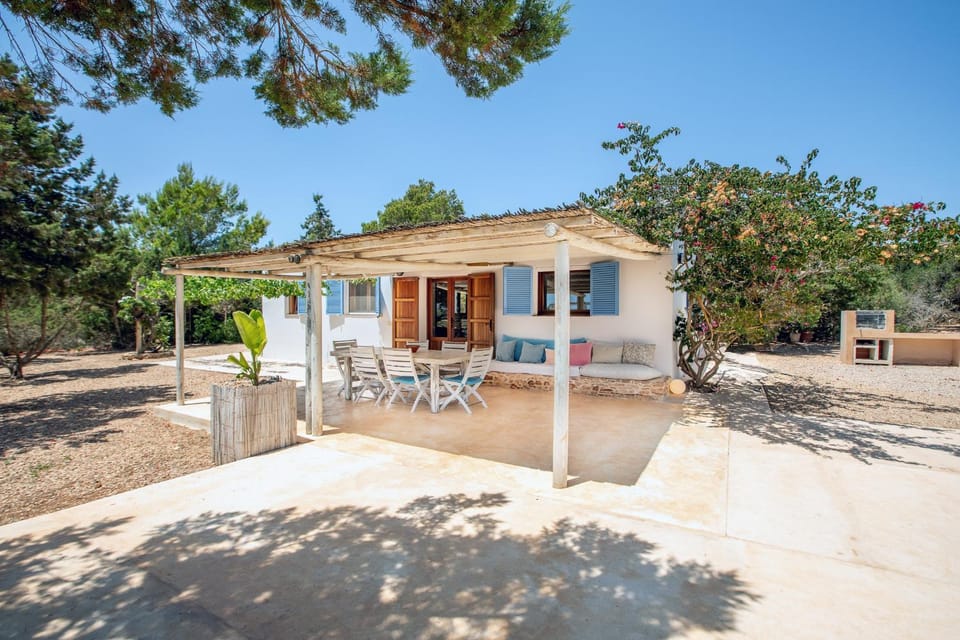 Property building, Patio