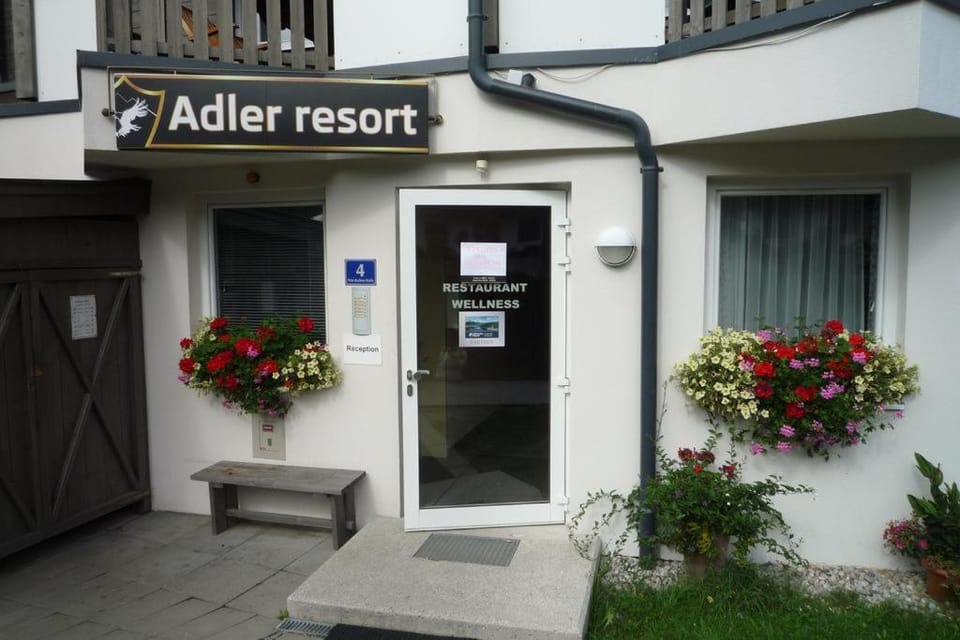Adler Kaprun, Golf 'n' Ski and Mountain Biking. Apartment in Piesendorf
