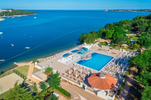 Bird's eye view, Beach, Swimming pool