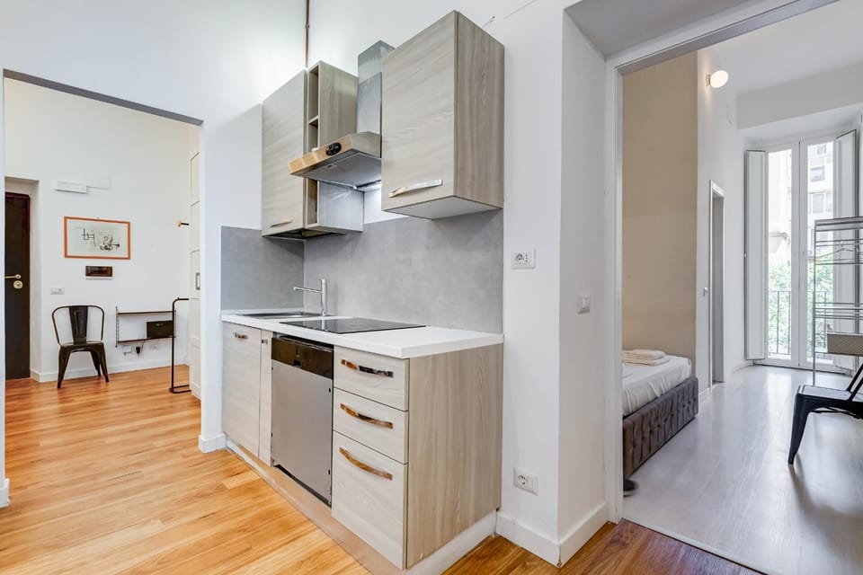 Kitchen or kitchenette