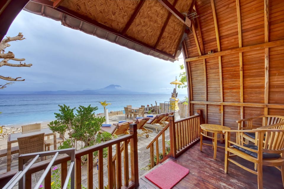 Patio, Day, Natural landscape, View (from property/room), Balcony/Terrace, Seating area, Beach, Mountain view, Mountain view, Sea view