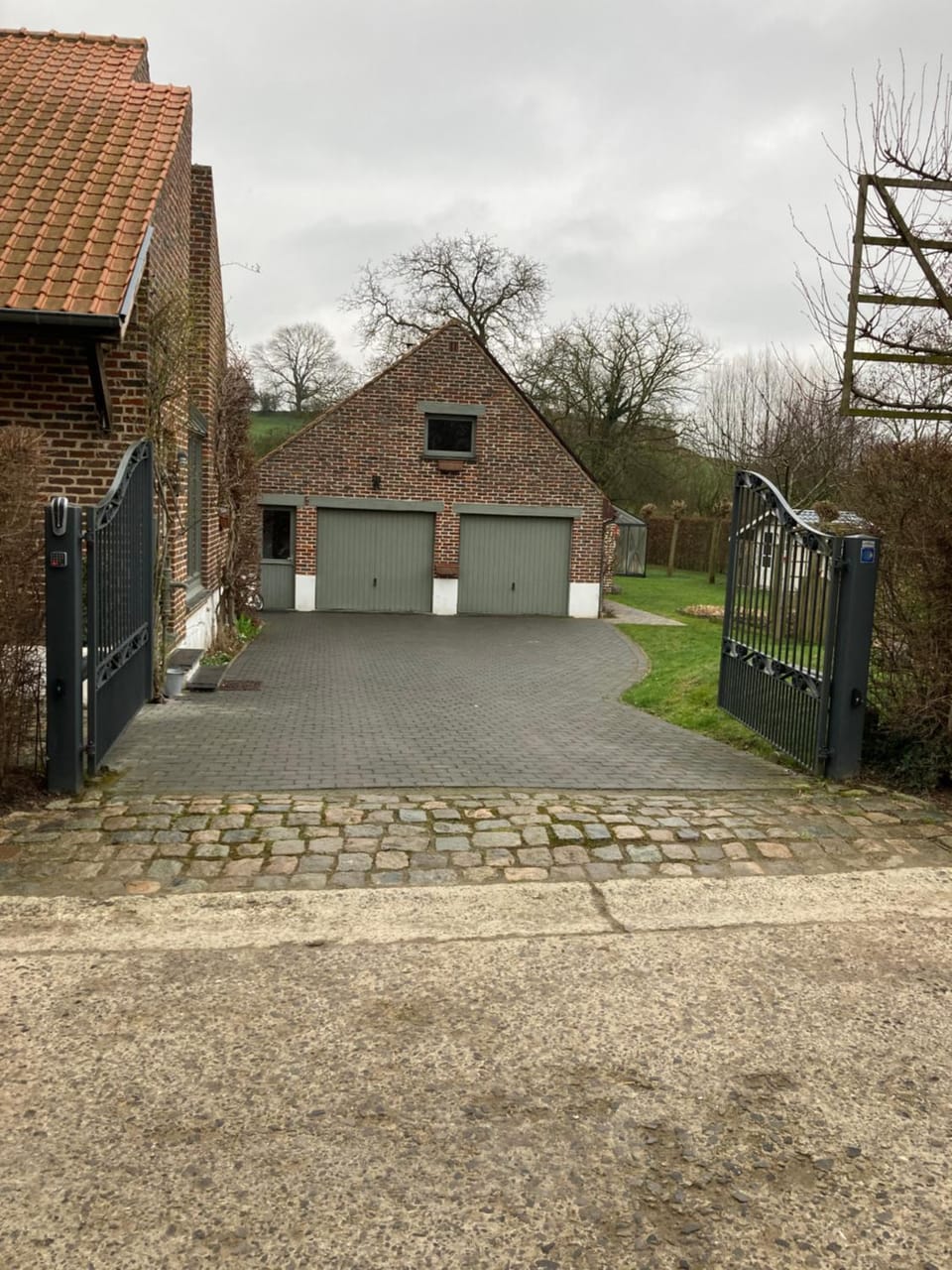 Property building, Parking