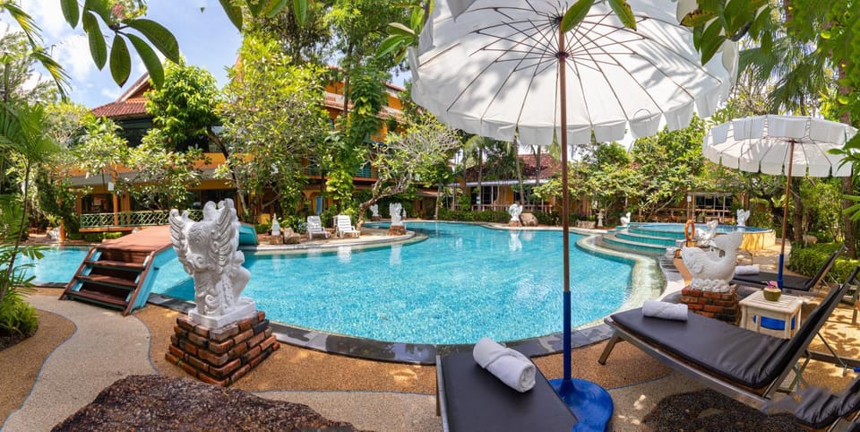 Swimming pool
