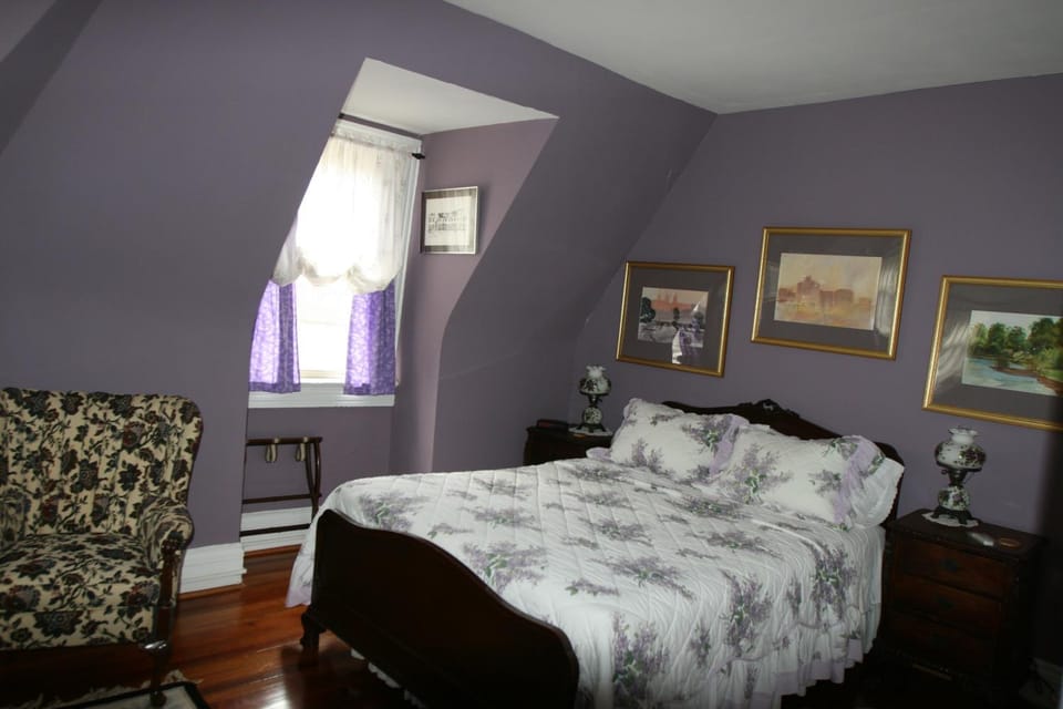 Wilson House Bed & Breakfast Bed and Breakfast in Baltimore