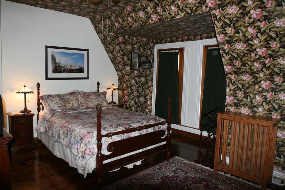 Wilson House Bed & Breakfast Bed and Breakfast in Baltimore