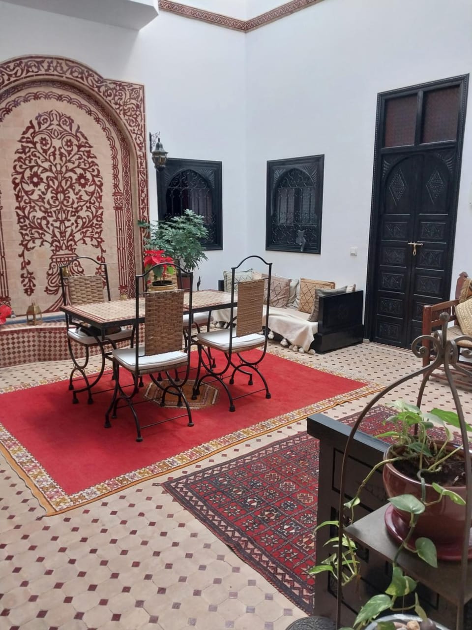 Patio, Dining area