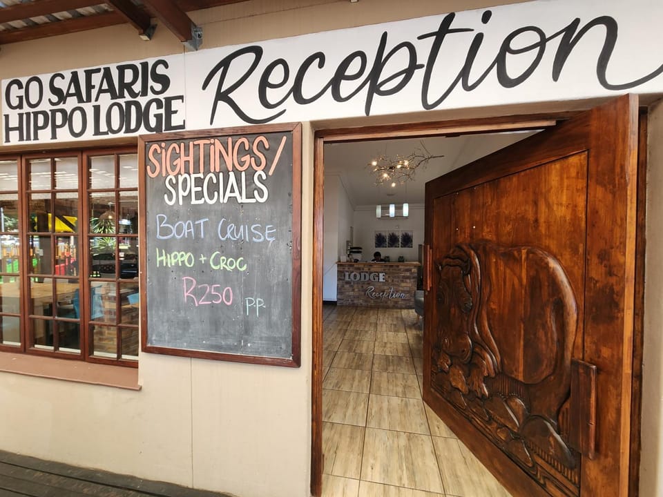 Property building, Restaurant/places to eat
