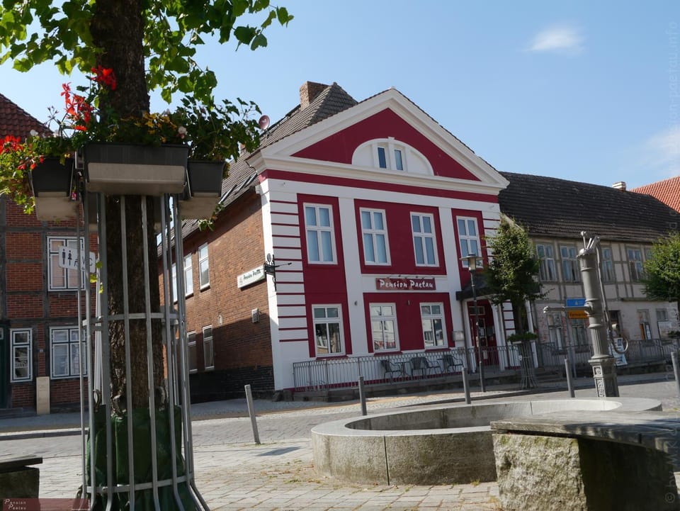 Property building, Property logo or sign