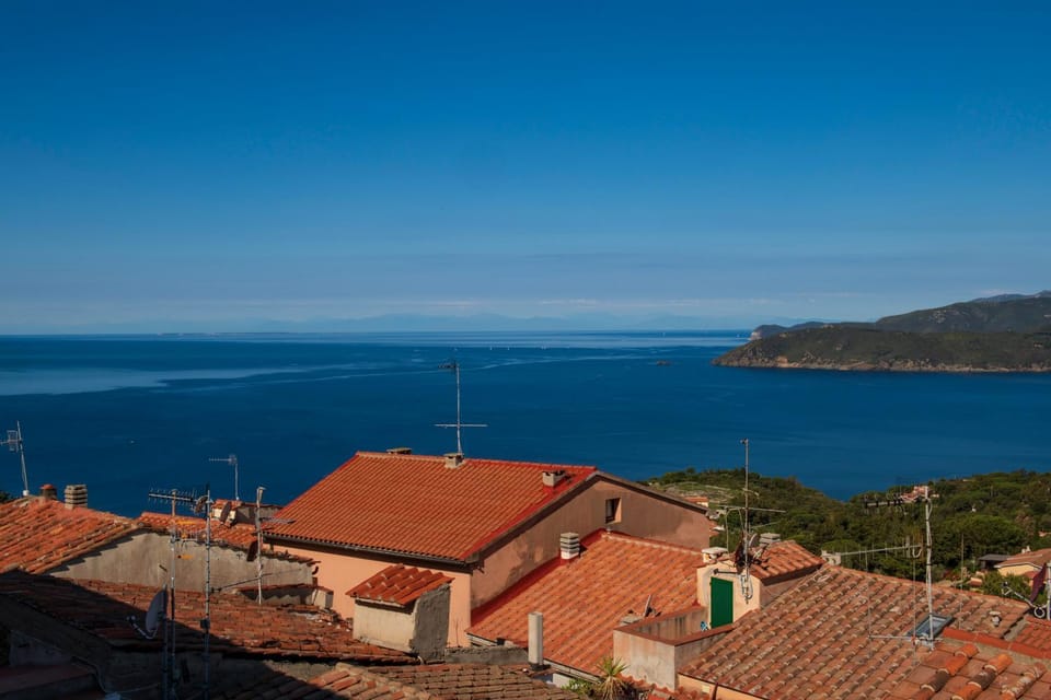 Torre - Haus mit Dachterrasse House in Capoliveri