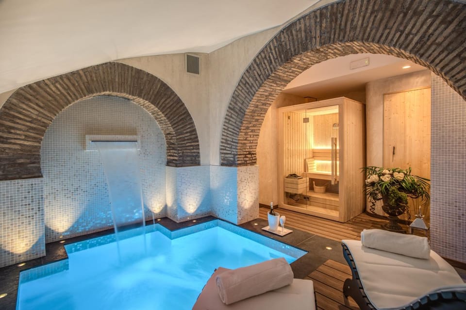 Spa and wellness centre/facilities, Swimming pool