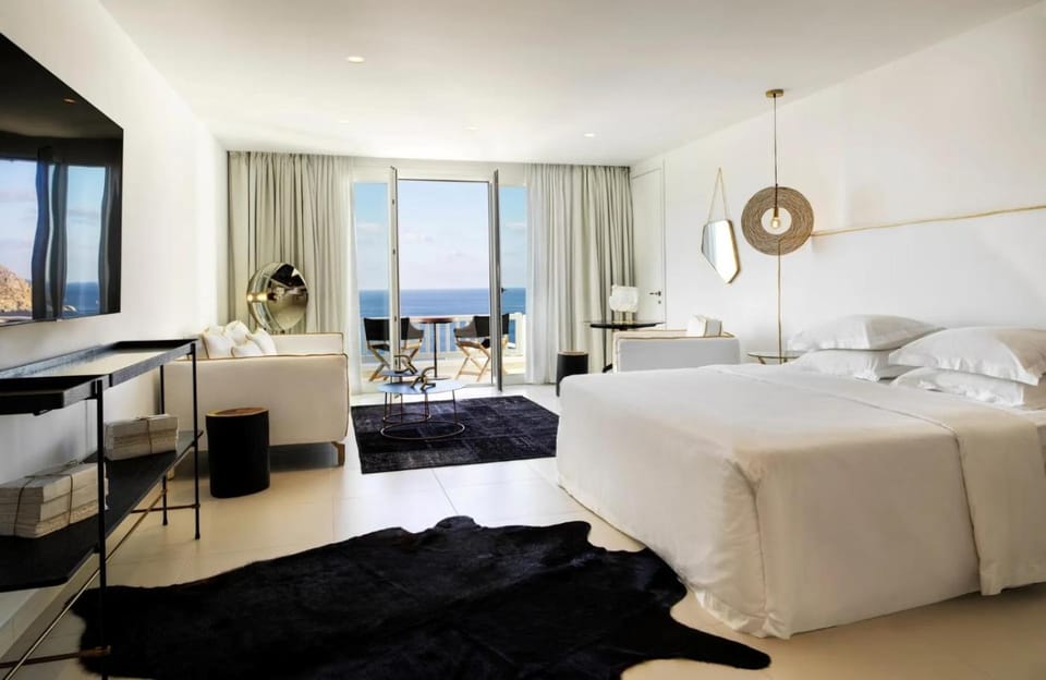 Living room, Photo of the whole room, Seating area, Bedroom