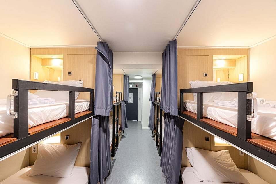 bunk bed