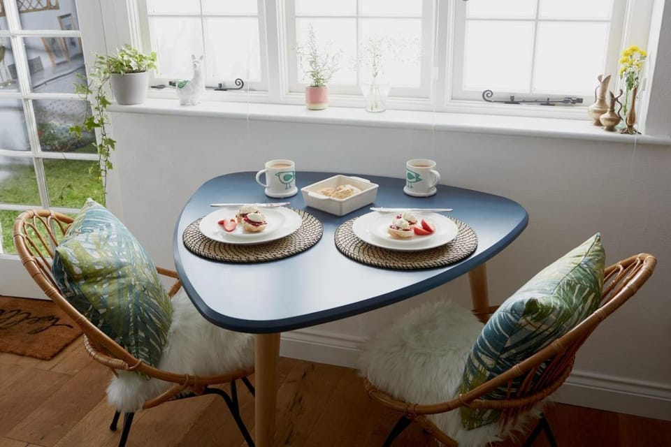 Decorative detail, Decorative detail, Dining area