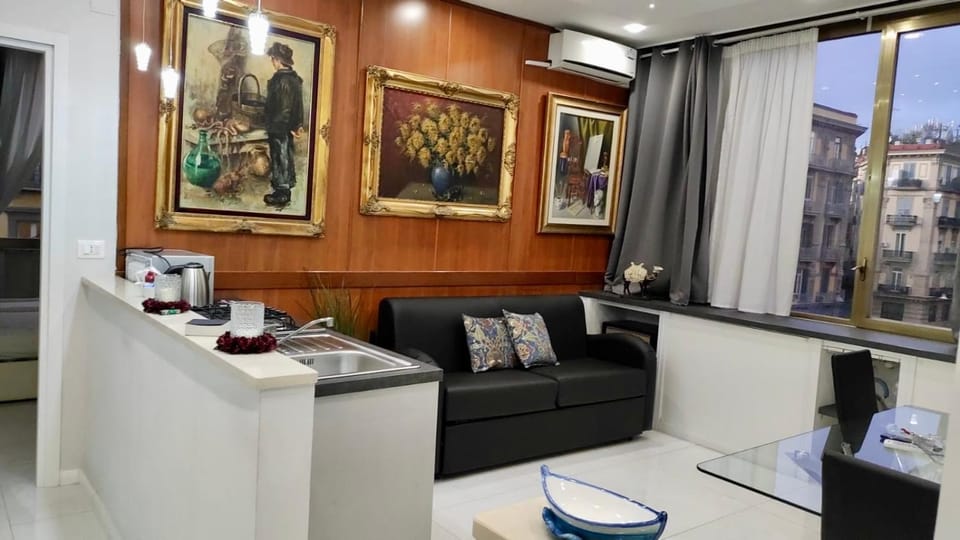 Centro storico Maschio Angioino House Apartment in Naples
