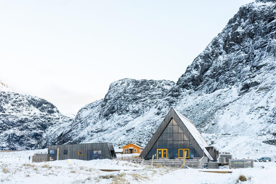 Restaurant/places to eat, Activities, Sauna, Beach, Beach, Mountain view, Mountain view, Sea view