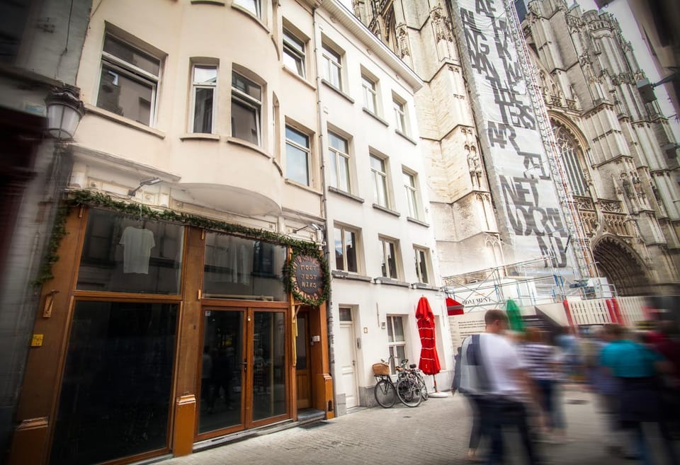 Facade/entrance, Neighbourhood, Street view