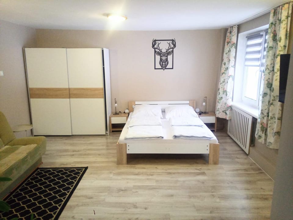 Bed, Photo of the whole room, Bedroom, wardrobe