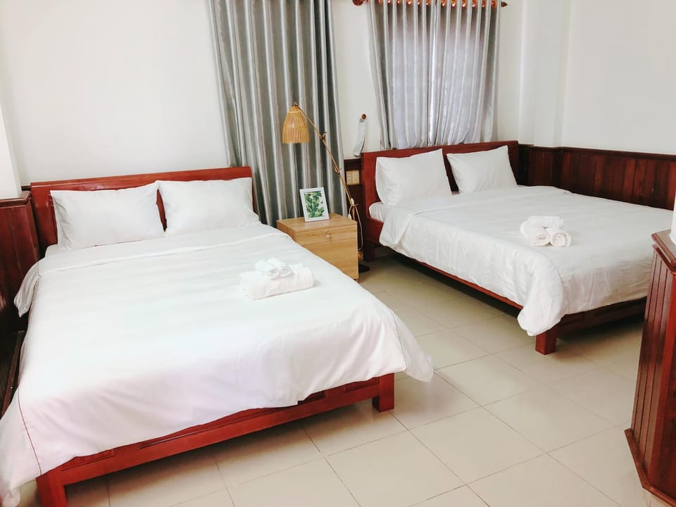 VIỆT Hostel Hotel in Laos