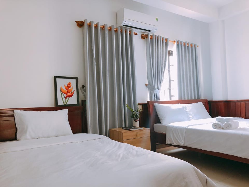 VIỆT Hostel Hotel in Laos