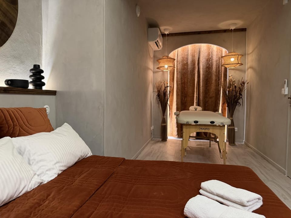 Spa and wellness centre/facilities, Photo of the whole room, Bedroom