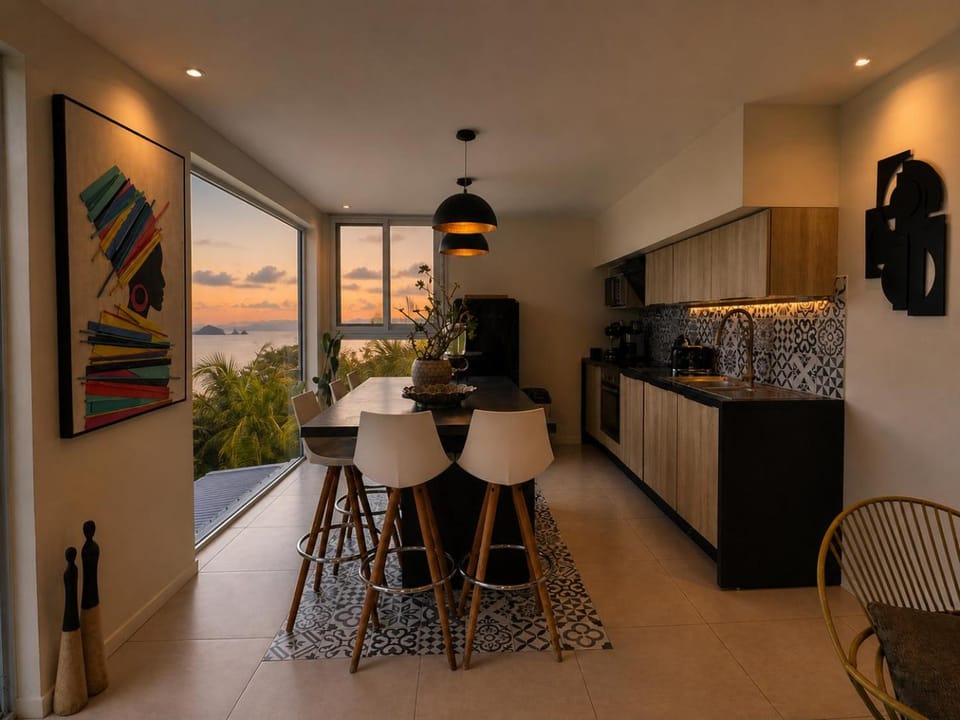 Natural landscape, Kitchen or kitchenette, Dining area, Sea view