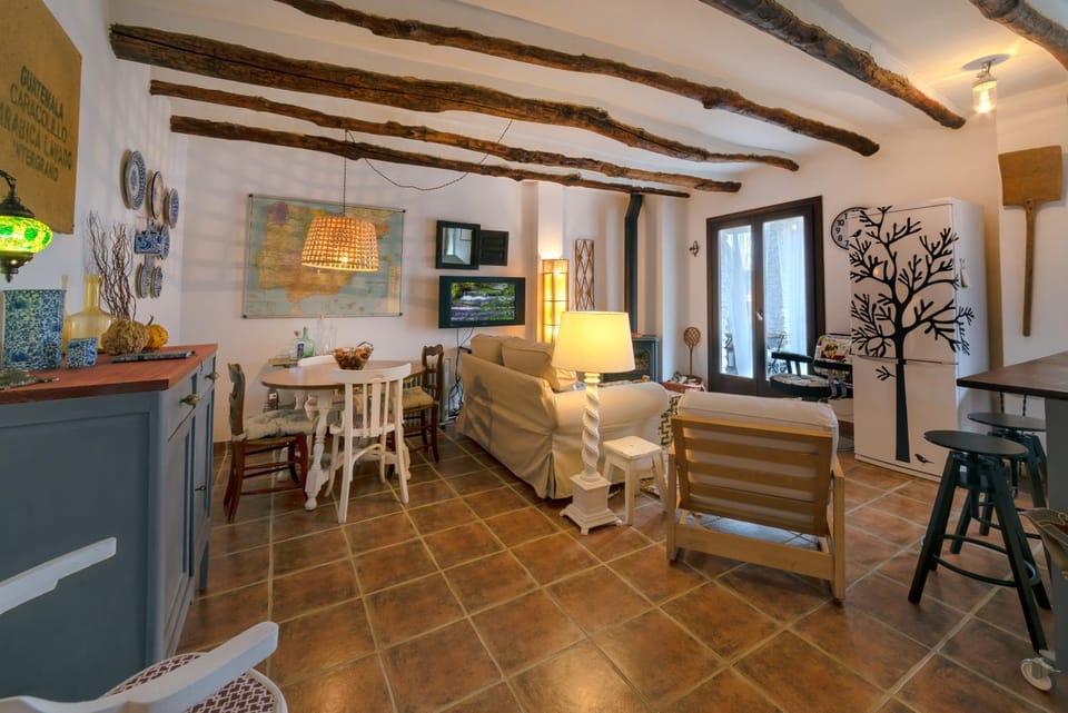 Living room, Dining area