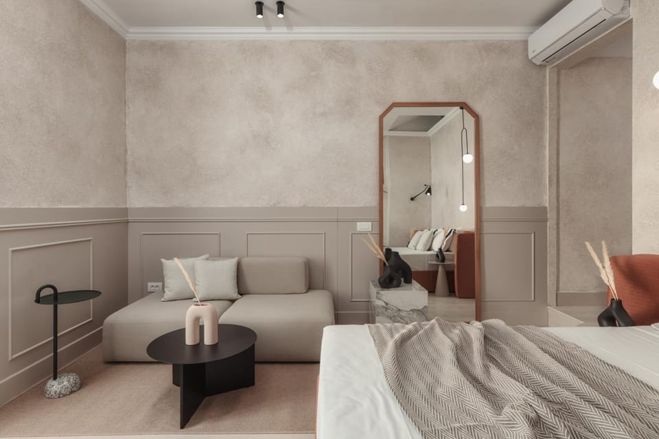 Bed, Photo of the whole room, Seating area