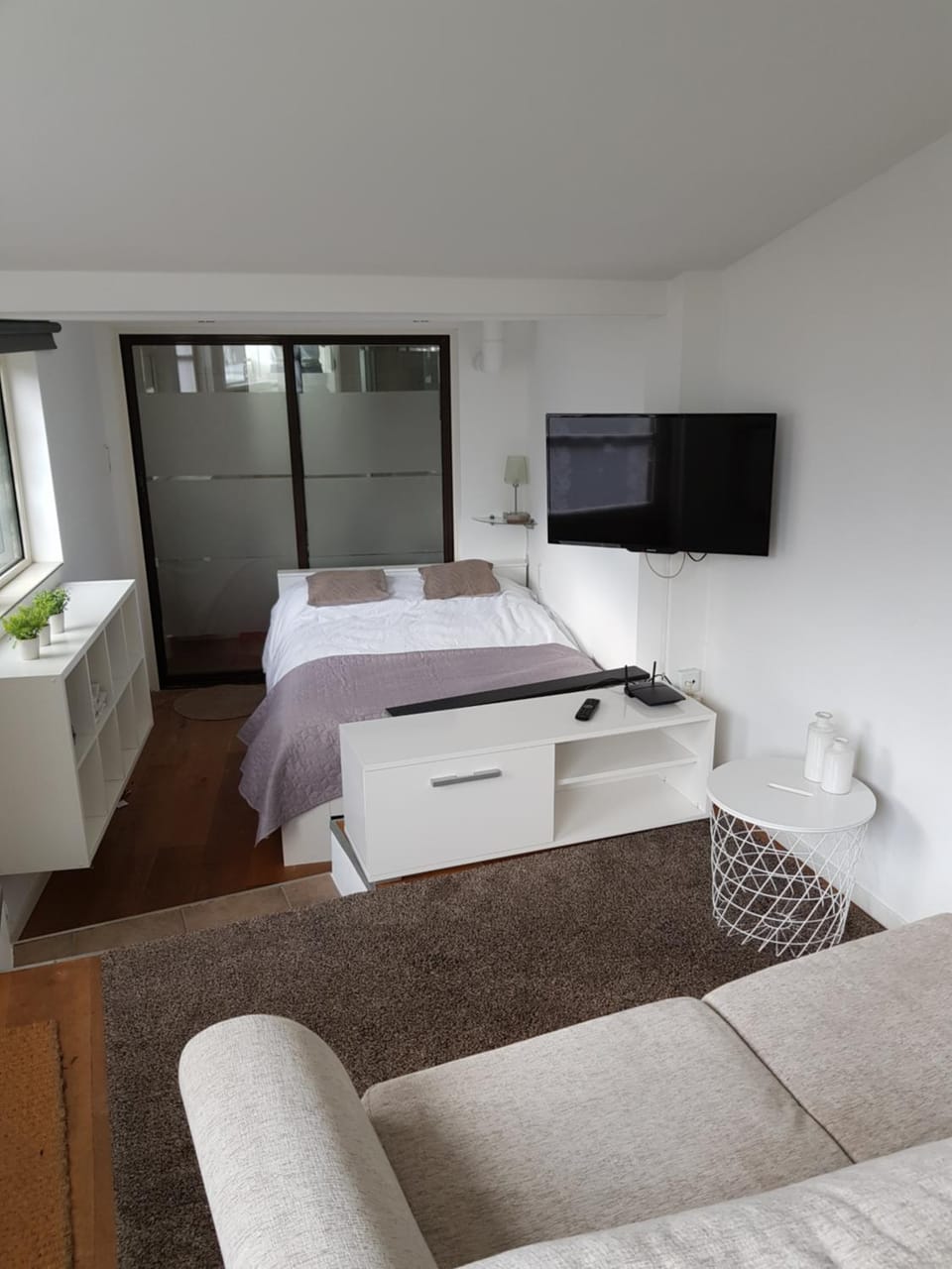 Bed, Living room, Bedroom